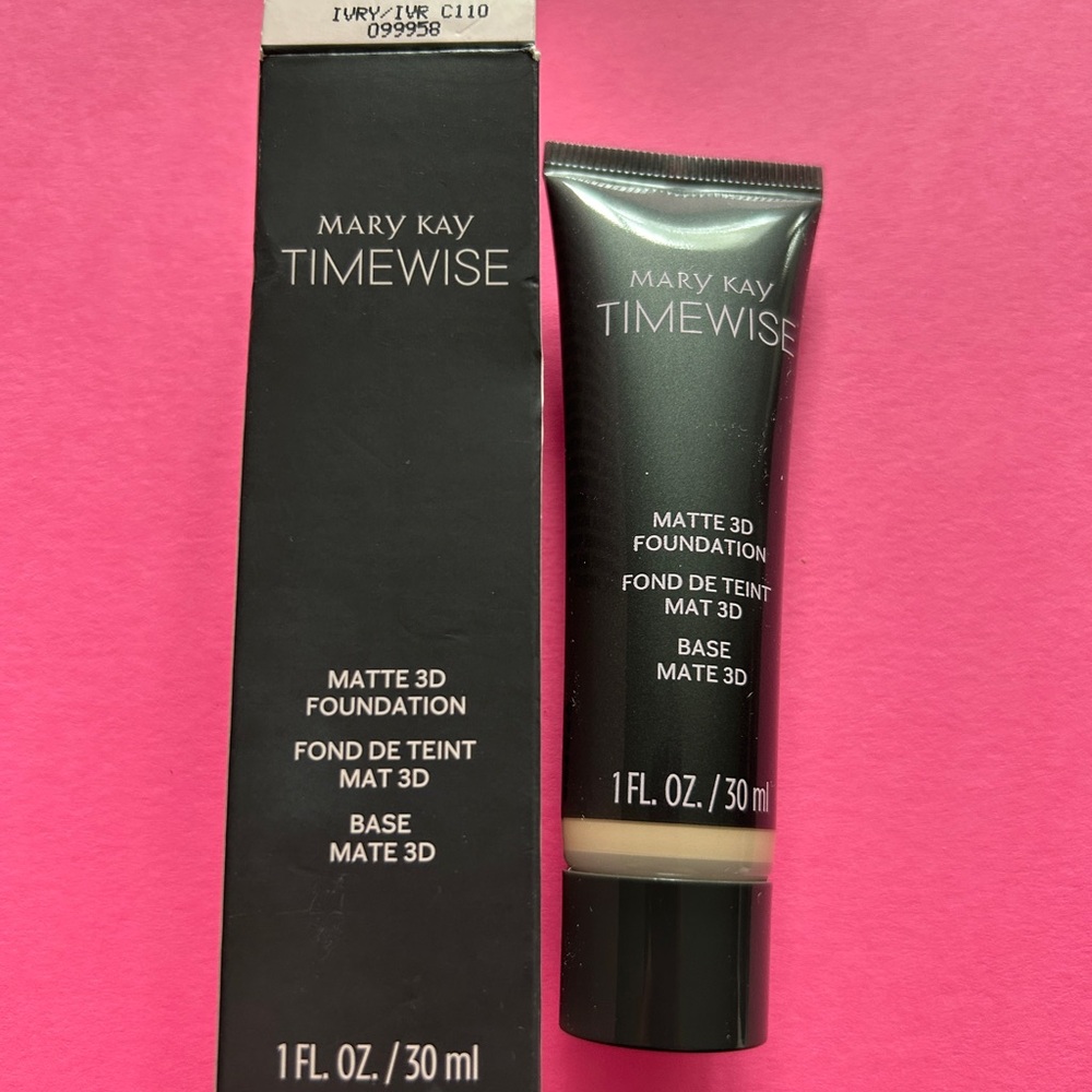 New Mary Kay TimeWise Matte 3D Foundation - Ivory C 110